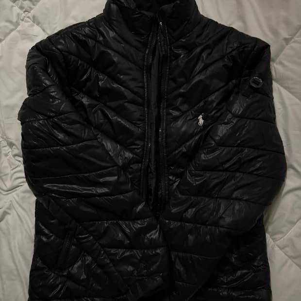 폴로 경량패딩 
