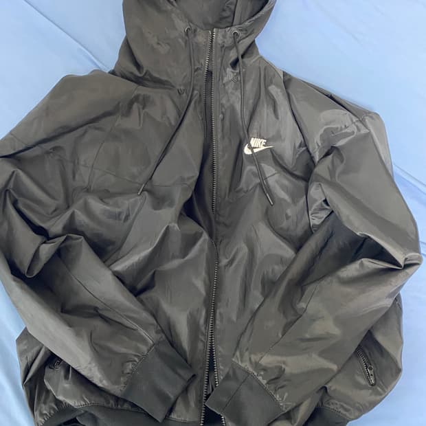 나이키 바람막이 판매합니다