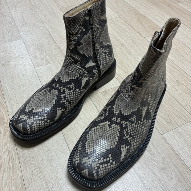 [새상품] 피렌체아뜨리에 PHYTHON 스퀘어토 앵클부츠 9410-ZP 