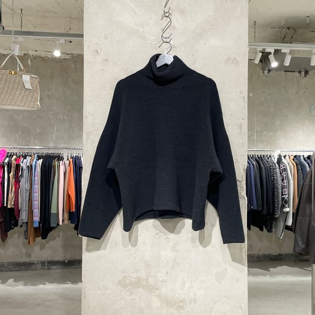 피어 오브 갓 블랙 울 터틀넥 오토만