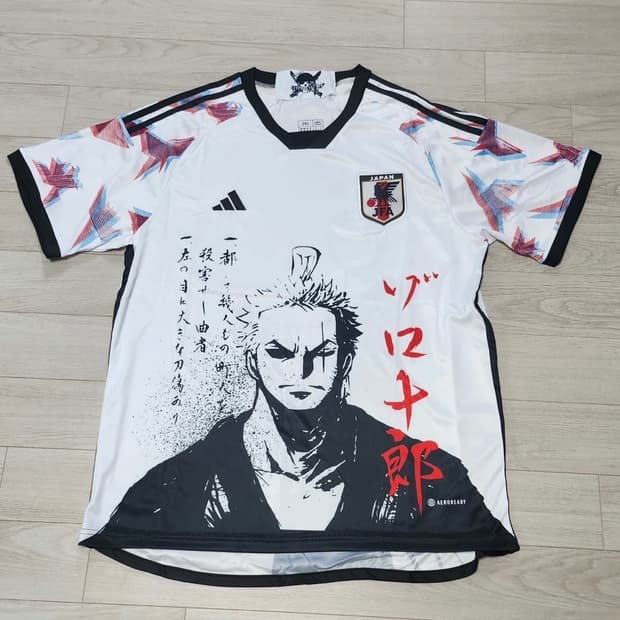 원피스 콜라보 일본 축구 국가대표 유니폼