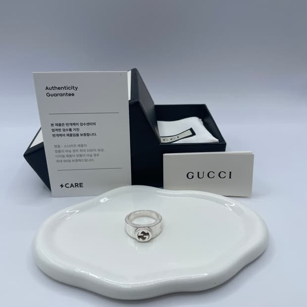 구찌 인터로킹 실버 반지 13호