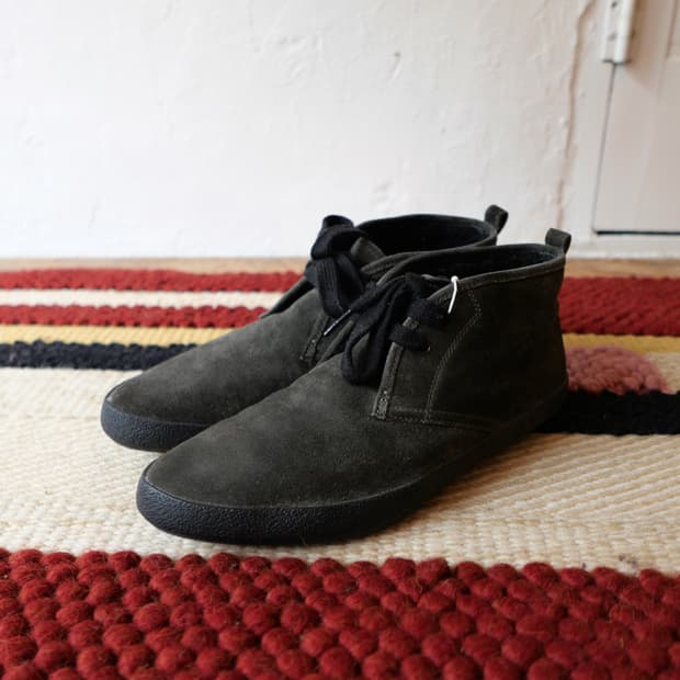 프라다 스포츠 스웨이드 퍼 스니커즈