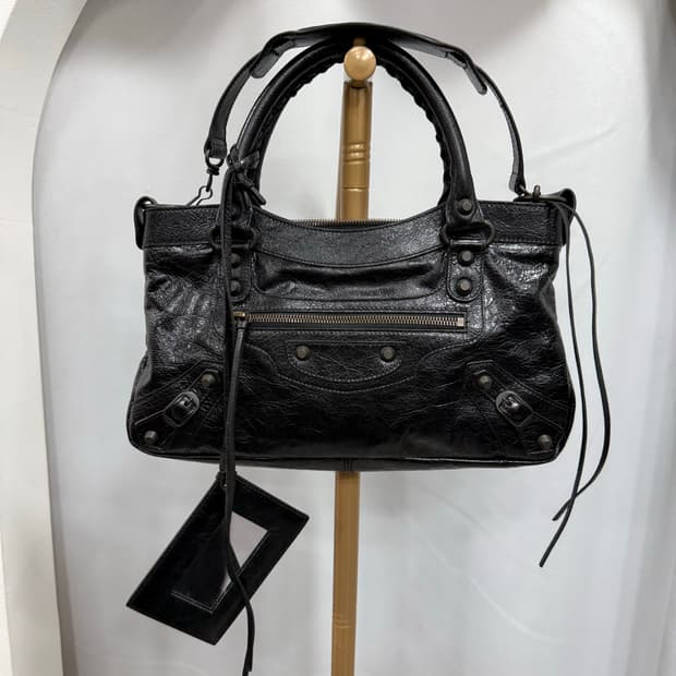 발렌시아가 르시티 퍼스트백