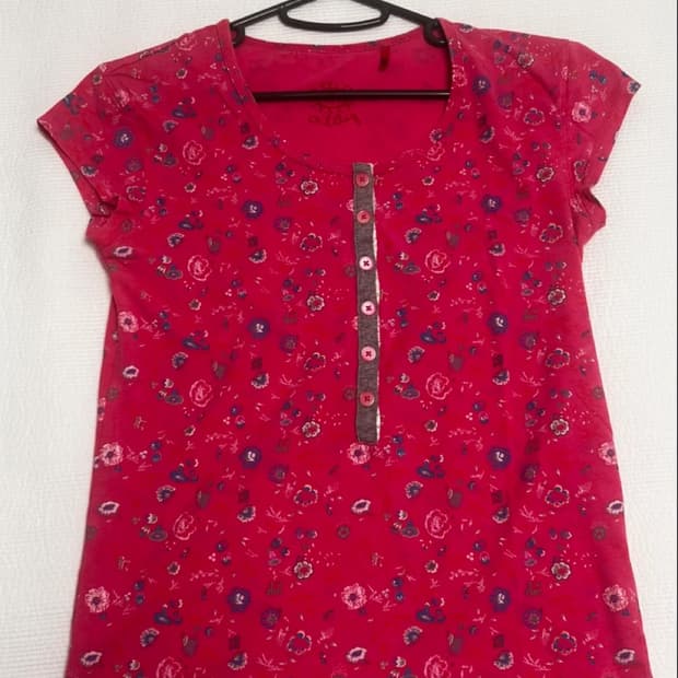 오일릴리 핑크 버튼 반팔티