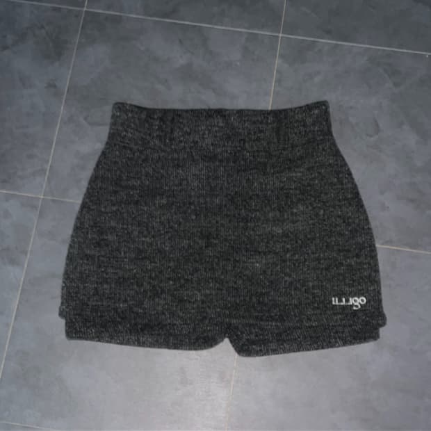일리고 단종 니트 스커트팬츠 *차콜