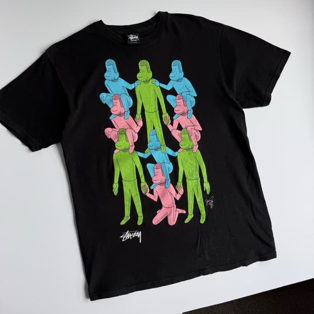 Stussy  스투시 x pane 휴먼 월 블랙 반팔티셔츠 