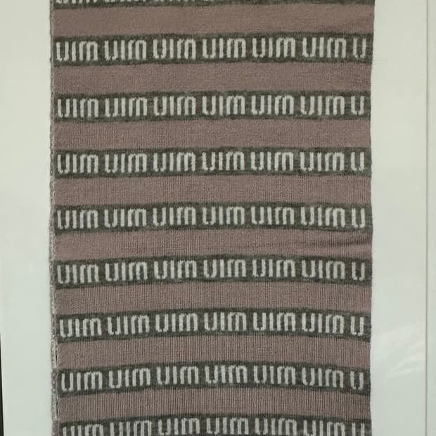 미우미우 로고 스트라이프울 머플러