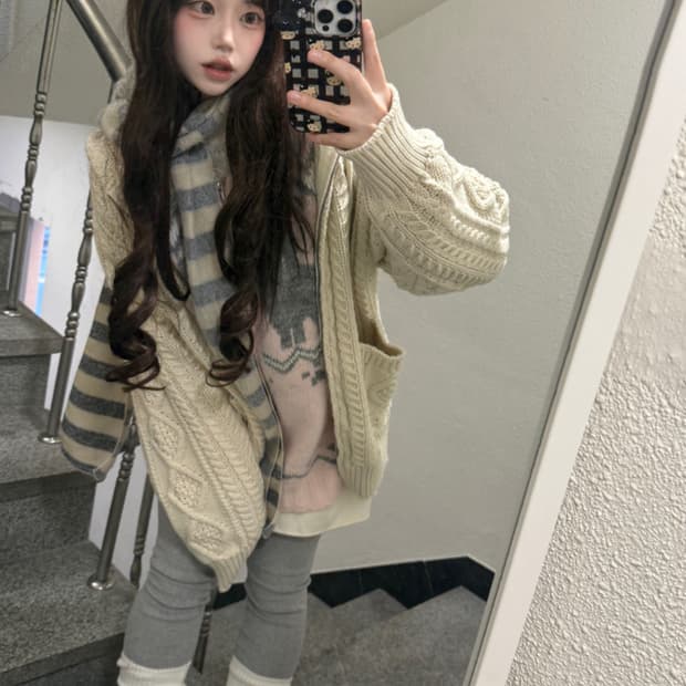 코디 set/ 히니츠키 코요리울니트후집+로맨틱캣츠퍼 후집+목도리