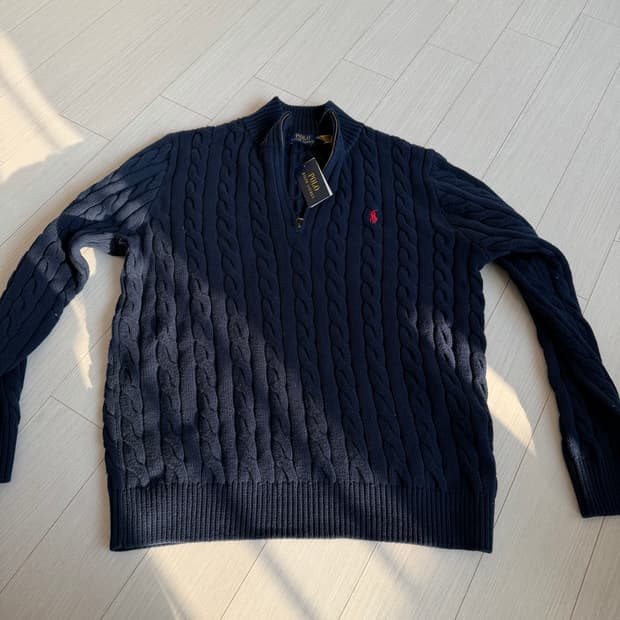 폴로 반집업 니트M(새상품)