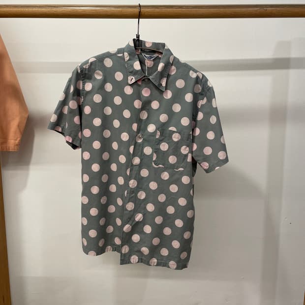 BEAMS dot shirt
