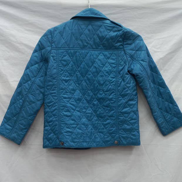 버버리 블루 컬러 다이아몬드 퀼팅 자켓 (여 85)