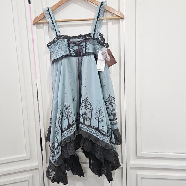 엑시즈팜(axes femme) 고딕 실루엣 프린트 레이스 원피스