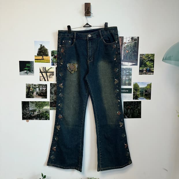 Washing denim butterfly 부츠컷팬츠