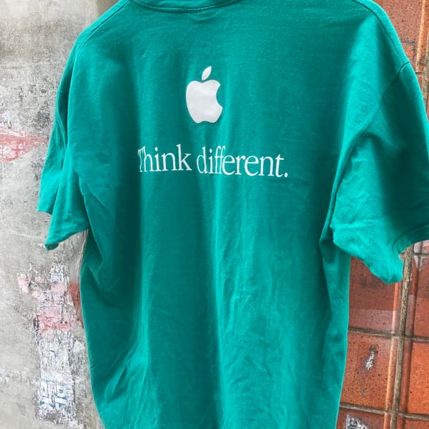 00s apple think different tshirt