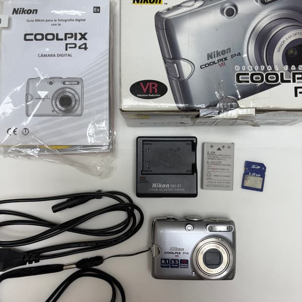 니콘 쿨픽스 P4 Coolpix P4