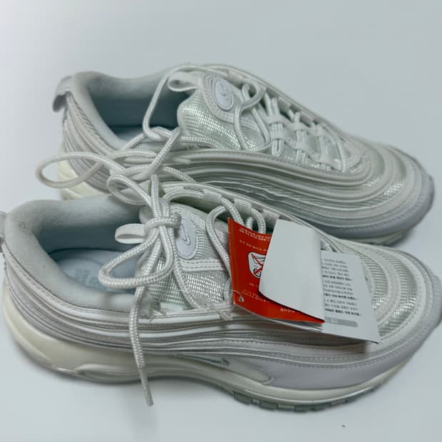 나이키 에어맥스  240 새상품