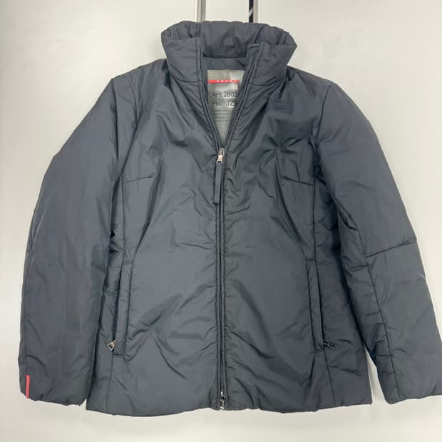 프라다스포츠 패디드 자켓