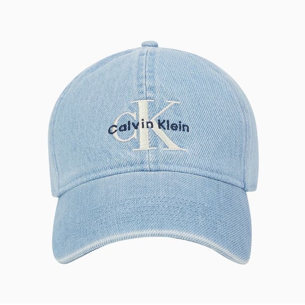 캘빈클라인 모노그램 데님 엠브로이더리 볼캡
