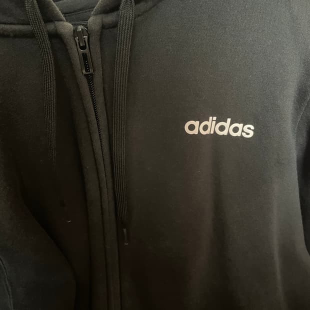 아디다스 로고 후드집업