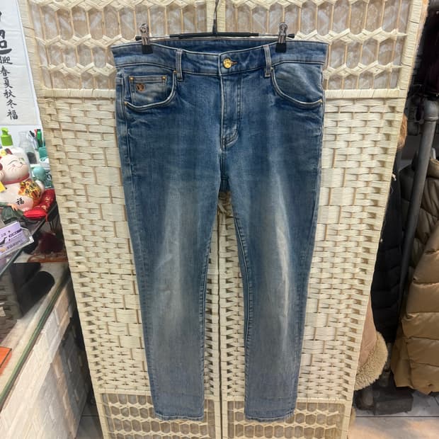 33 정품 루이비통 슬림 데님팬츠 팝니다