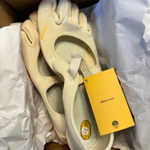 비브람 브이소울 발가락신발 제니신발 아이보리37 판매합니다