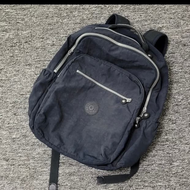 키플링 네이비 백팩