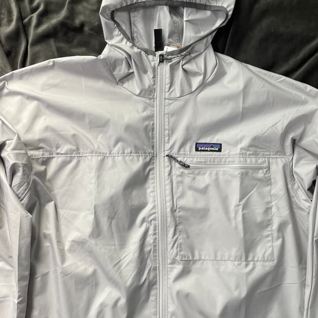 파타고니아 라이트 배리어블 바람막이 자켓 그레이 L 택포 새상품