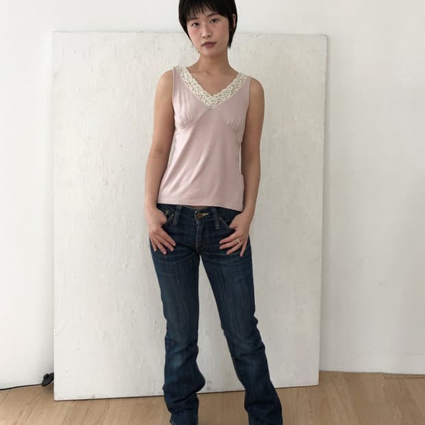 vintage lace sleeveless top