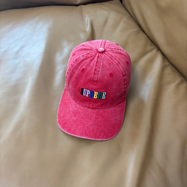 슈프림 6패널 볼캡 모자 피그먼트 워시드 레드 멀티 컬러 로고