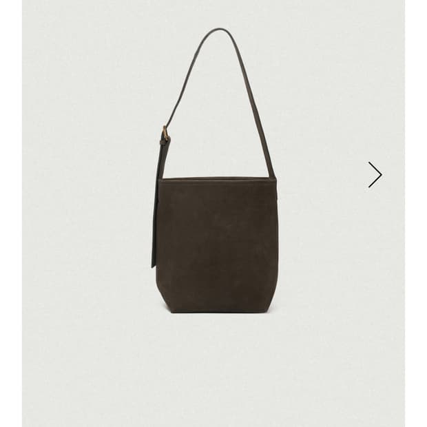 더바넷 Small Bucket Nubuck Tote Bag_ 누벅백