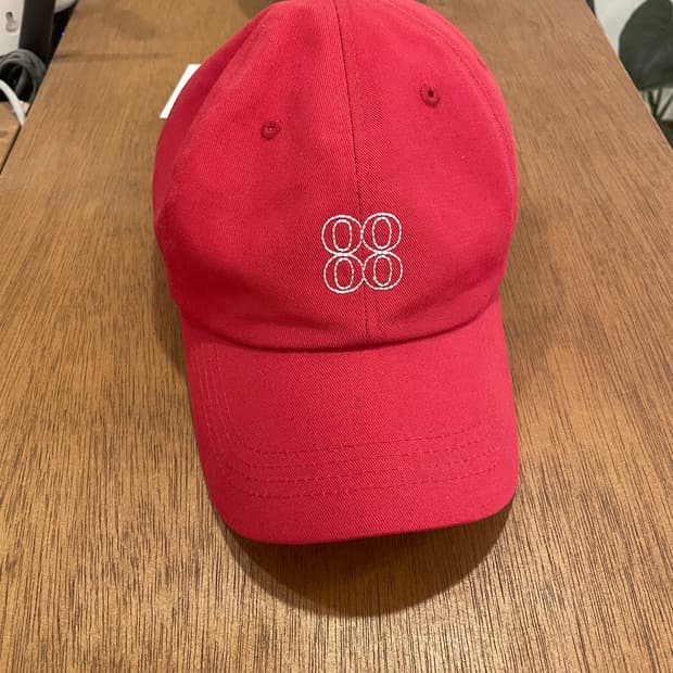 ohotoro red cap