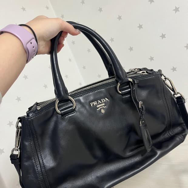 프라다 가죽 토트백