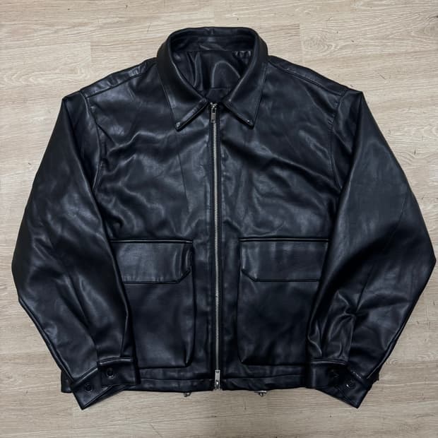 아이러니포르노 가죽 자켓