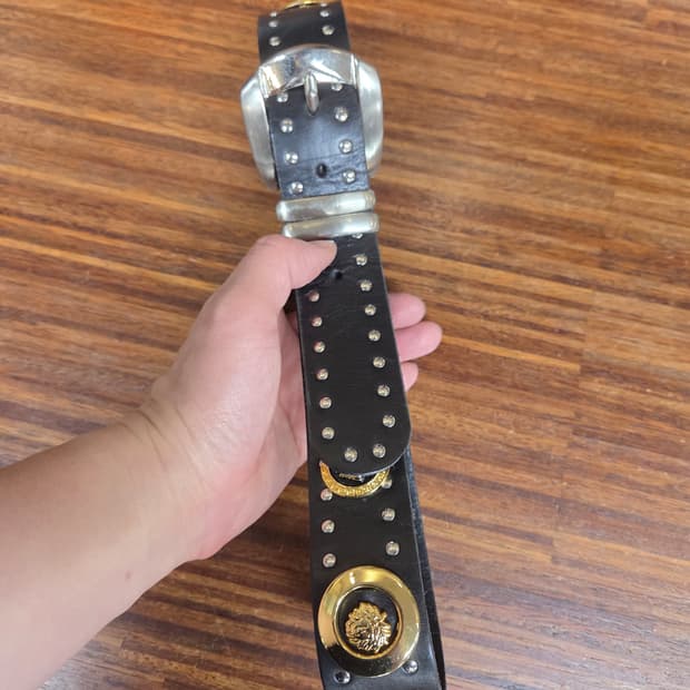 지아니 베르사체 가죽 벨트 92cm