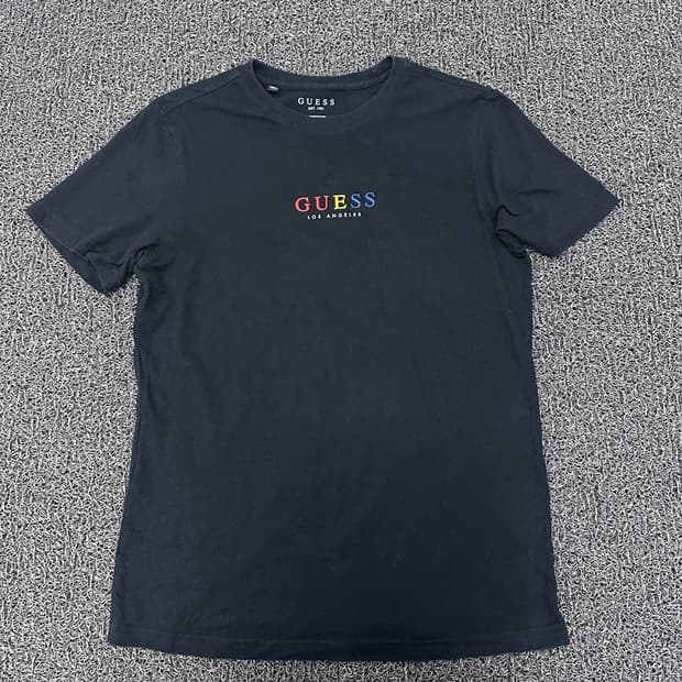 GUESS 게스 남녀공용 반팔티셔츠 블랙 L