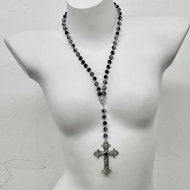 블랙 고딕 십자가 로자리오 네크리스