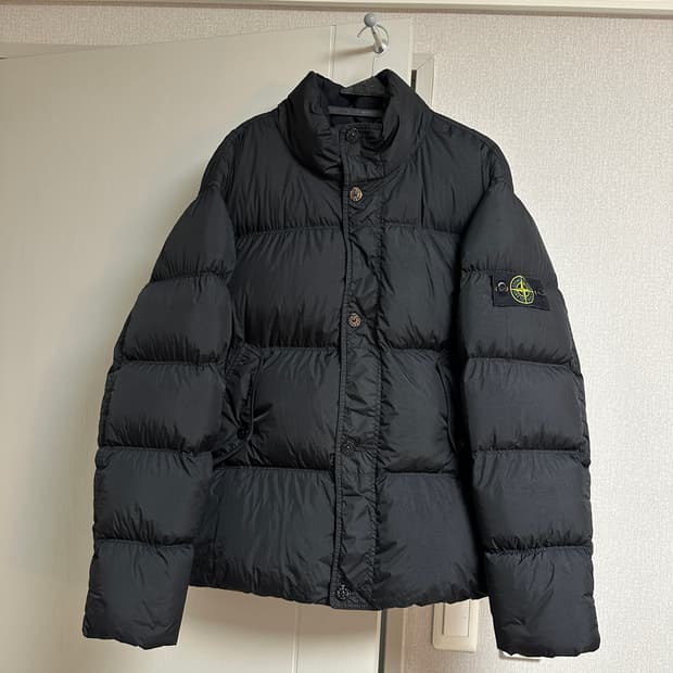 스톤아일랜드 24fw 크링클랩스 다운 자켓