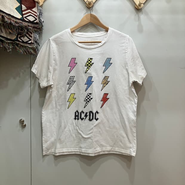 AC/DC 라이트닝 그래픽 티셔츠 XL