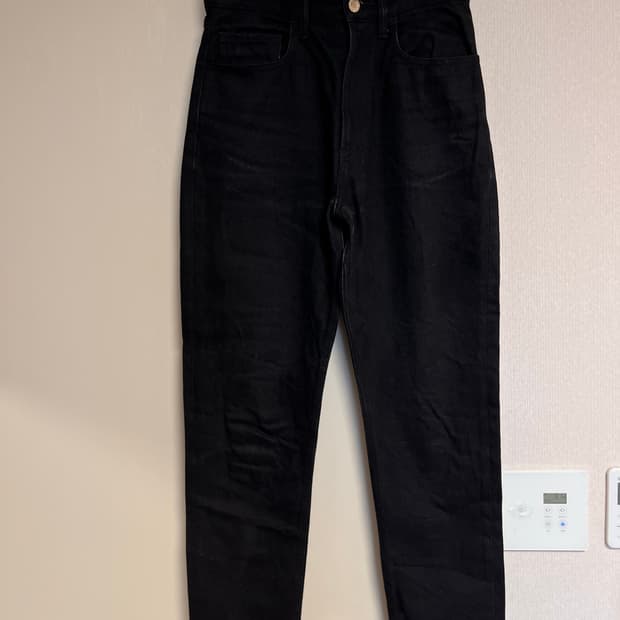 [30] 솔로이스트 블랙 데님 팬츠