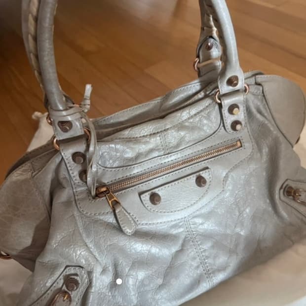 발렌시아가 시티 모터백 사기주의