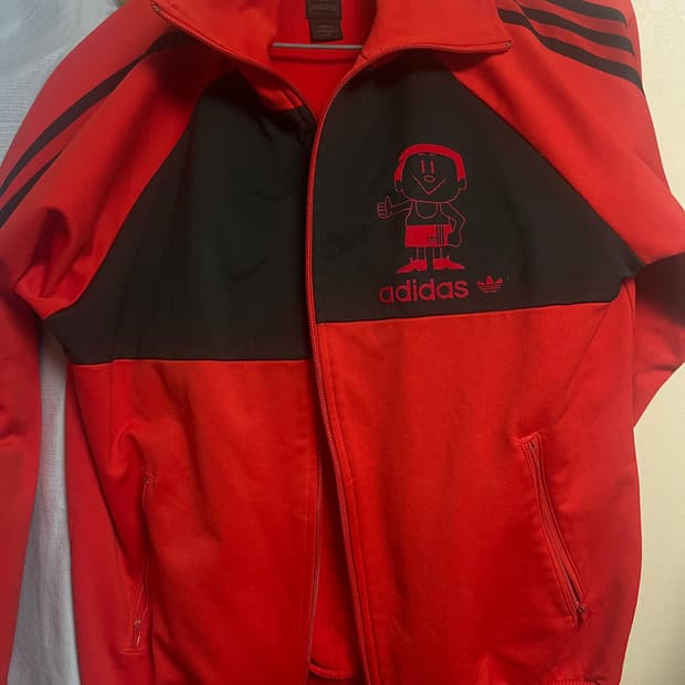 아디다스 빨간 져지 베켄바우어 트림딕