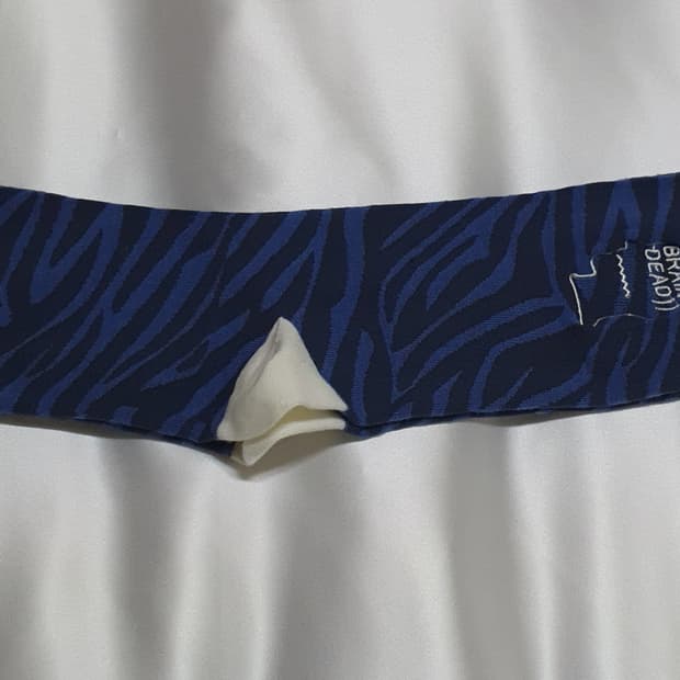 블루 네이비 지브라 줄말 브레인 데드 로고헤드 드레스 삭스 양말 