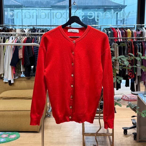 버버리 레드 금장 램스울 가디건