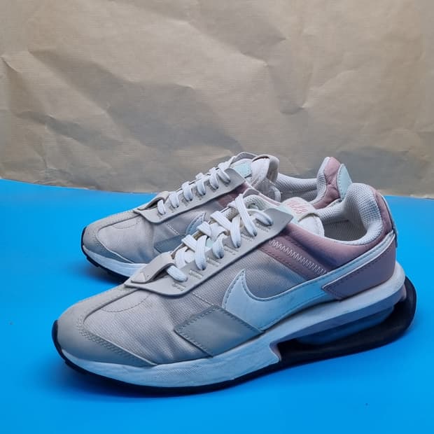 나이키 에어맥스 프리데이 여성운동화240.