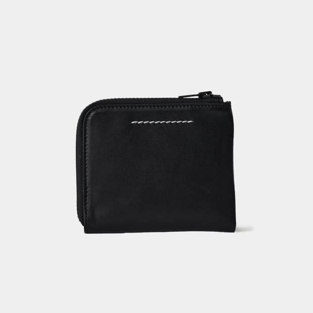 MM6 Four-Stitch Zip-Around Wallet 지갑