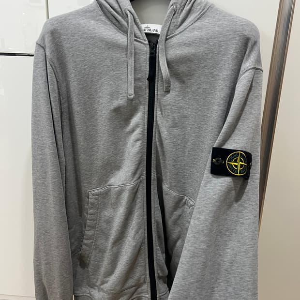23ss 스톤아일랜드 그레이 후드집업 xl