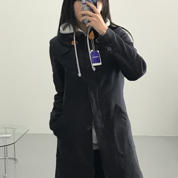 ZEPHYR 네이비 코트