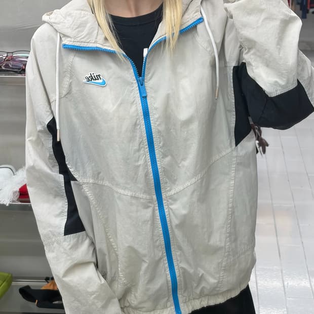 나이키 헤리티지 우븐 라이트 그레이 바람막이 자켓