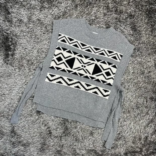 23시즌 스튜디오톰보이 울 니트 베스트 (F)